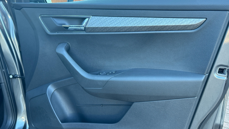 Skoda Karoq 1.5 TSI SE L 5dr DSG Petrol Estate